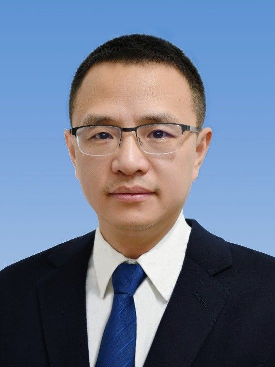 申成龙